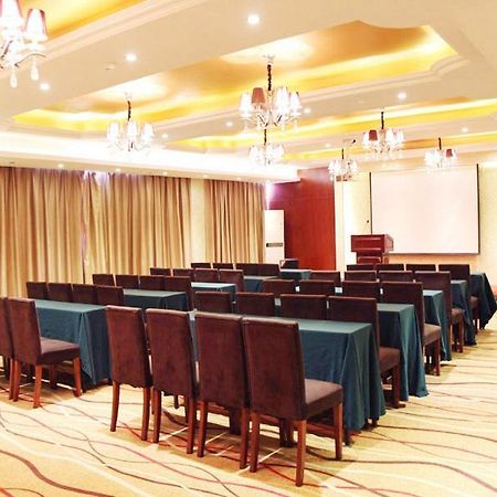 Vienna International Hotel Ningbo Wanda Екстер'єр фото